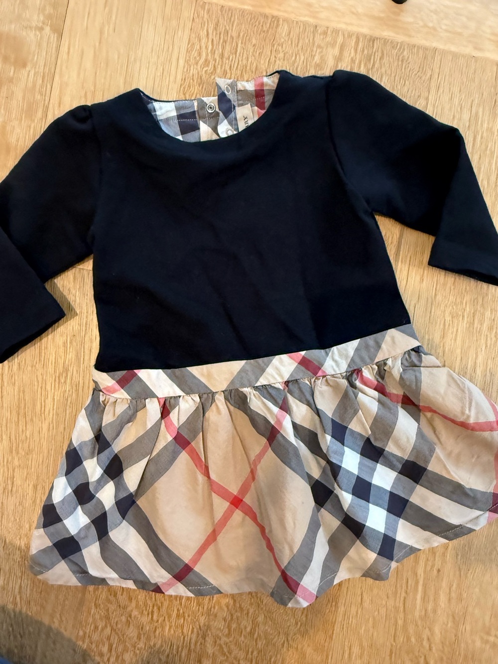 Burberry Baby Dress Black with Classic Beige Plaid Bottom & Snap Back 12M
